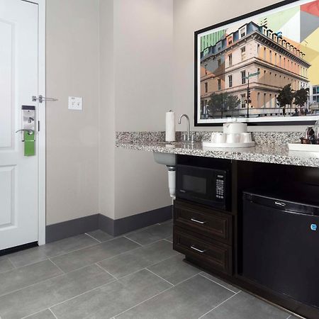 Hampton Inn & Suites - Raleigh Downtown Екстериор снимка