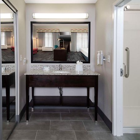 Hampton Inn & Suites - Raleigh Downtown Екстериор снимка