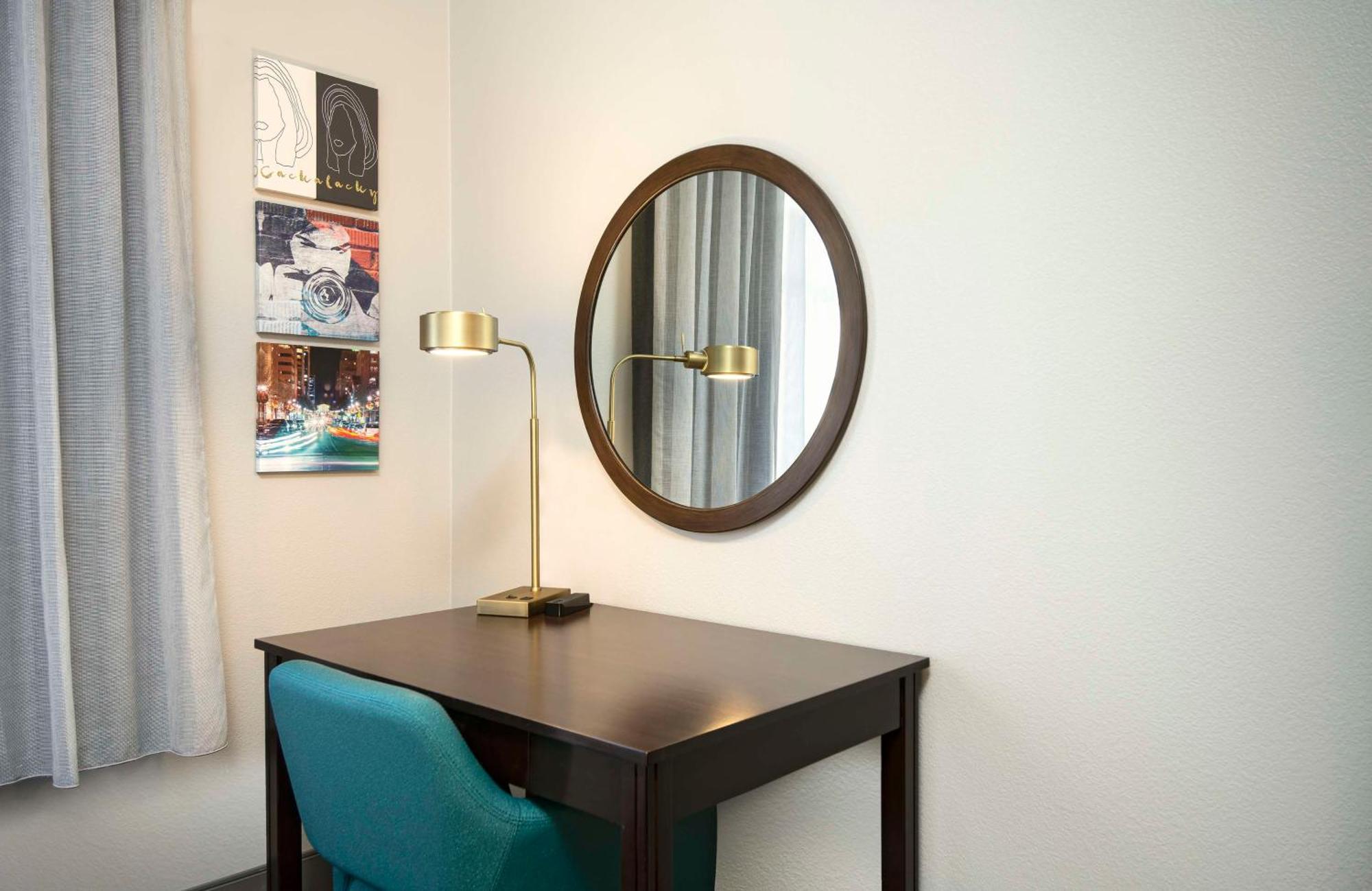 Hampton Inn & Suites - Raleigh Downtown Екстериор снимка