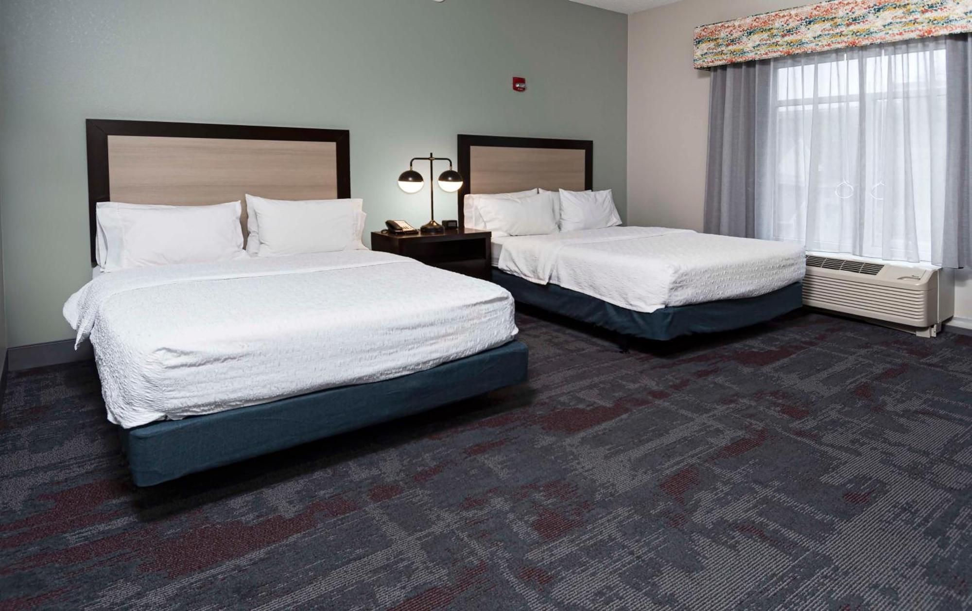 Hampton Inn & Suites - Raleigh Downtown Екстериор снимка